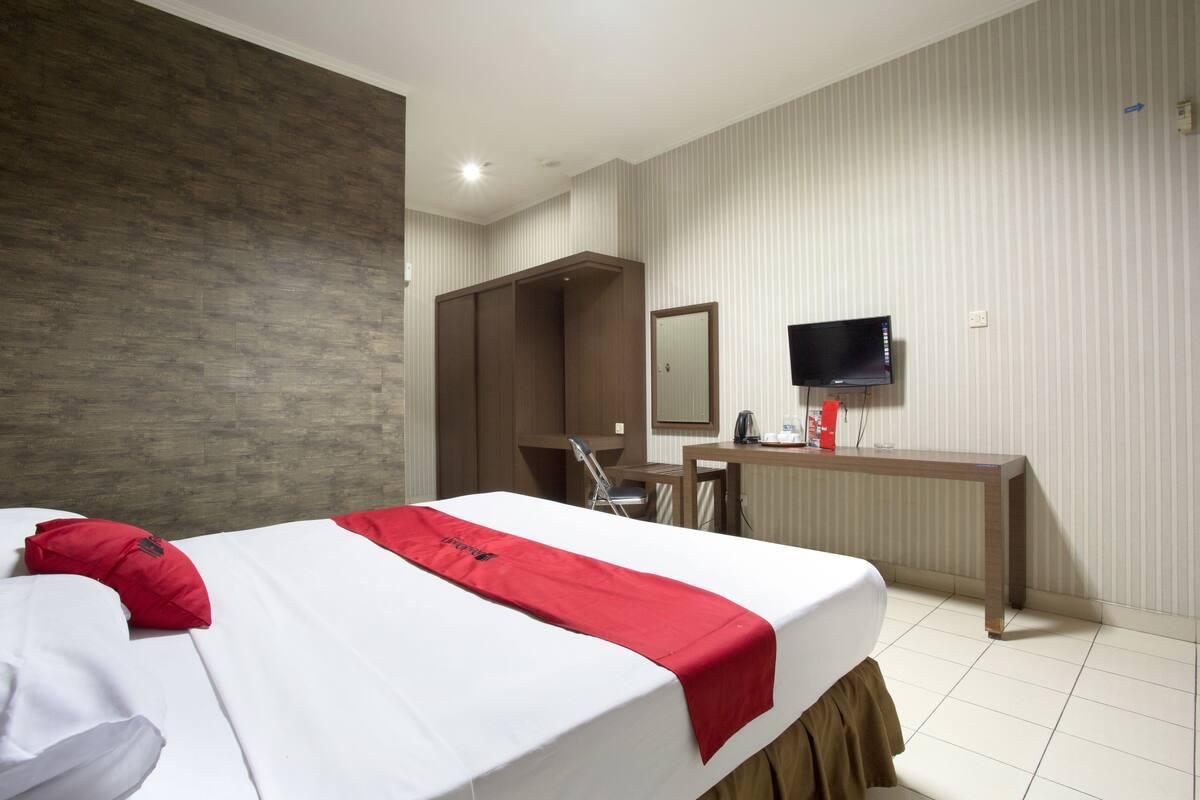 Reddoorz @ Surapati Hotell Bandung Exteriör bild